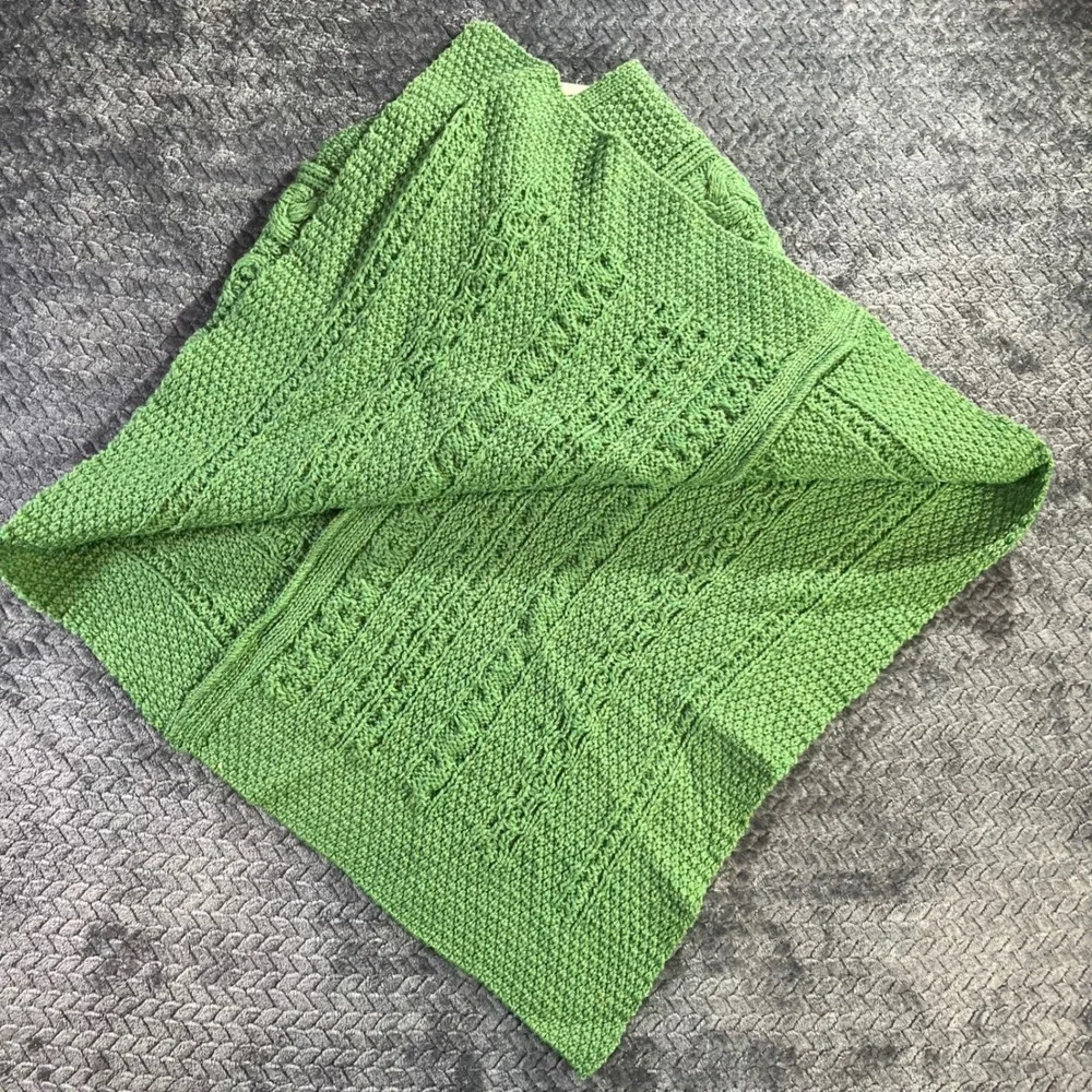 NWT Aran Crafts Kids Green Marl Merino Wool Poncho L Made in Ireland Cable Knit‎